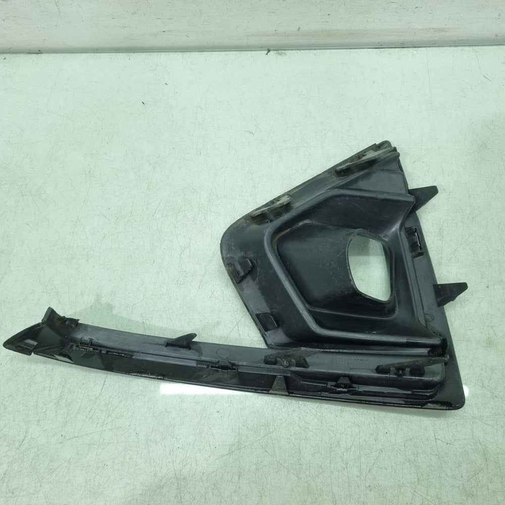 Moldura Farol Milha Dir Ford New Fiesta 2017/2019