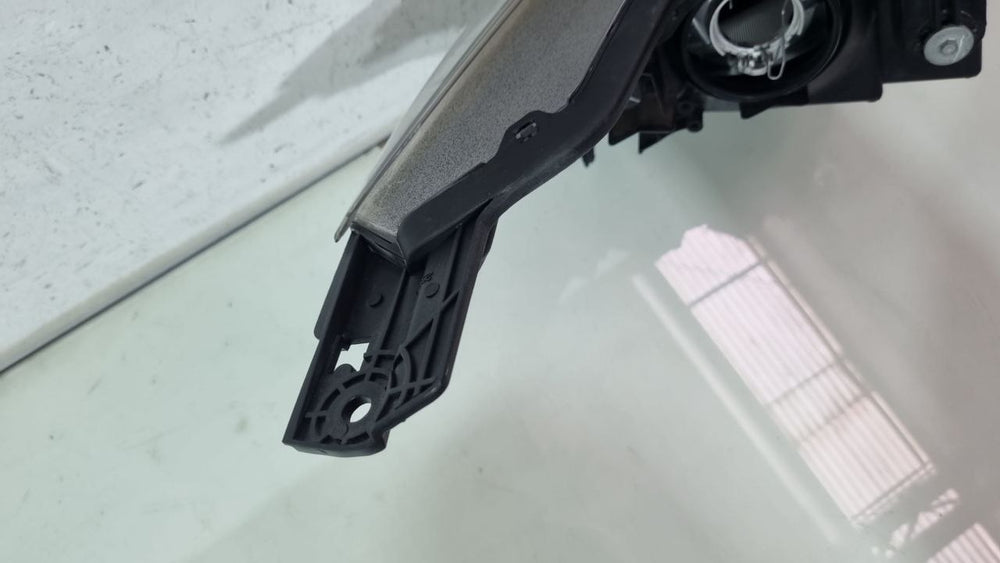 Farol Diant Esq Honda HRV 2016/2019 Usado
