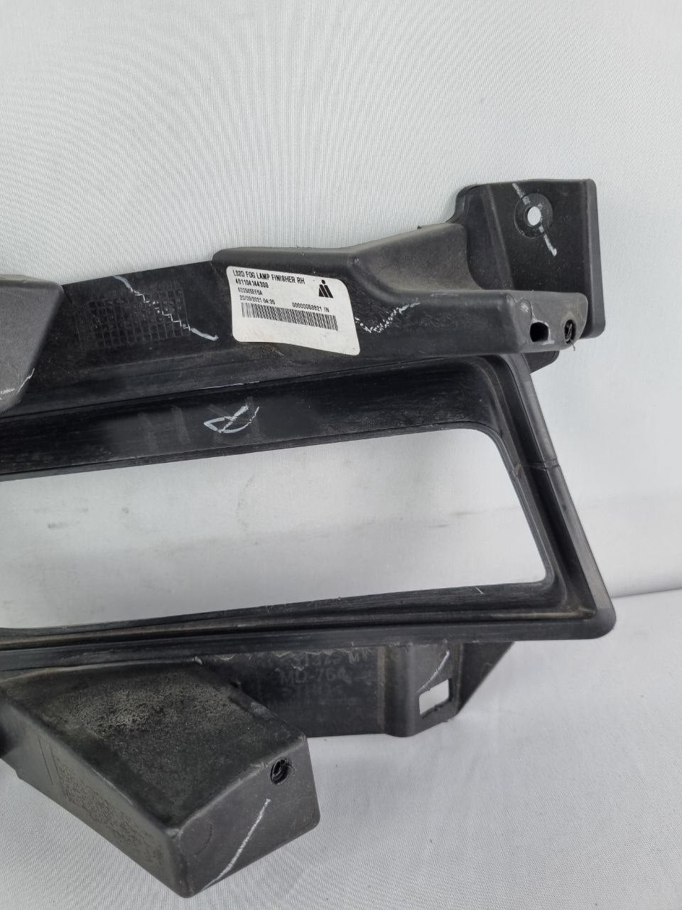 Moldura Farol Milha Direita Nissan Versa 2020/2022 Nova