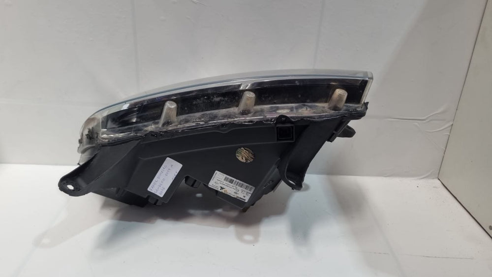 Farol Diant Dir Renault Sandero 2014/2016 Usado