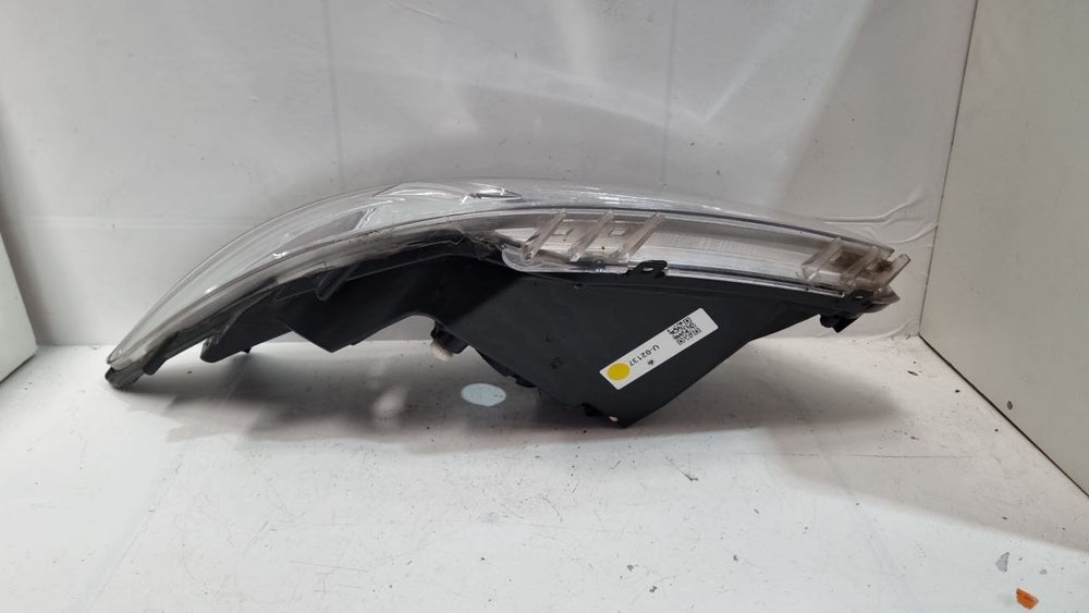 Farol Dianteiro Direito Chevrolet Onix 2015/2017 Usado