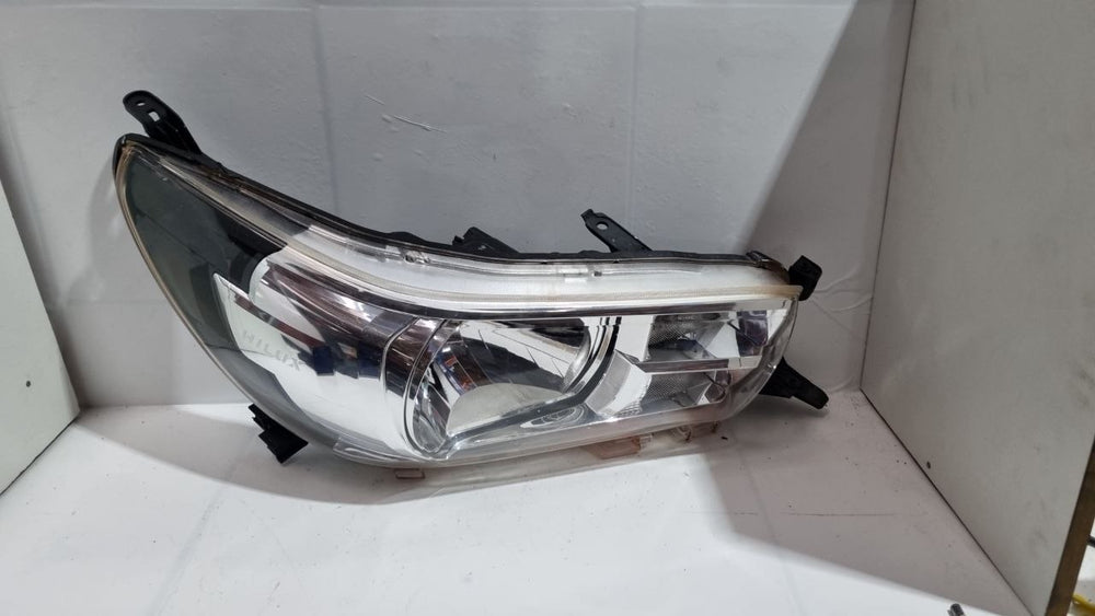 Farol Diant Dir Toyota Hilux 2016/2018 Usado