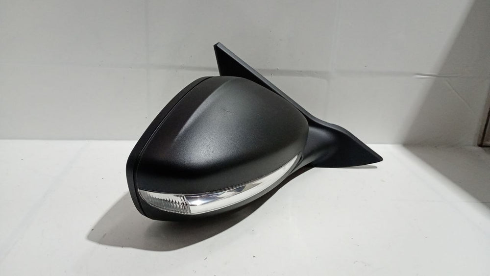 Retrovisor Dir Citroen C3 2023/2026 Usado