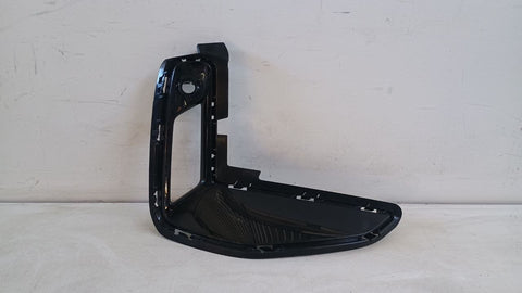 Grade Milha Esq Parachoque BMW 320i M Sport 2023/2026