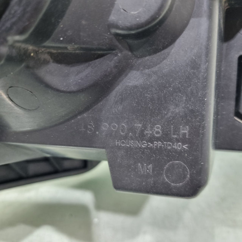 Farol Diant Esq VW Polo 2023/2026 Usado