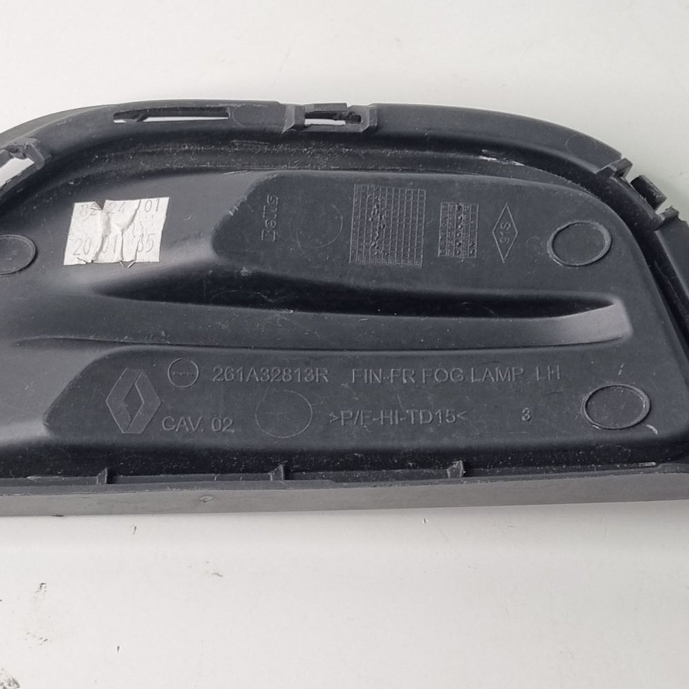 Moldura Farol de Milha Esquerdo Renault Kwid 2022/2025 Novo