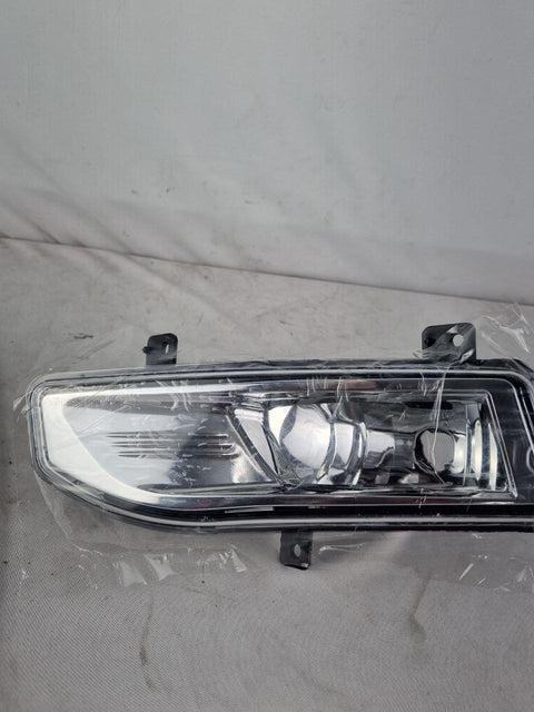 Farol de Milha Dianteiro Esquerdo Nissan Kicks 2017/2022 Novo