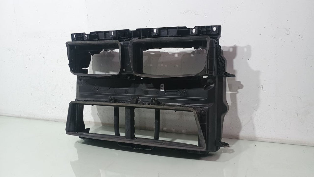 Deflector Radiador Diant BMW X1 2016/2020 Usado