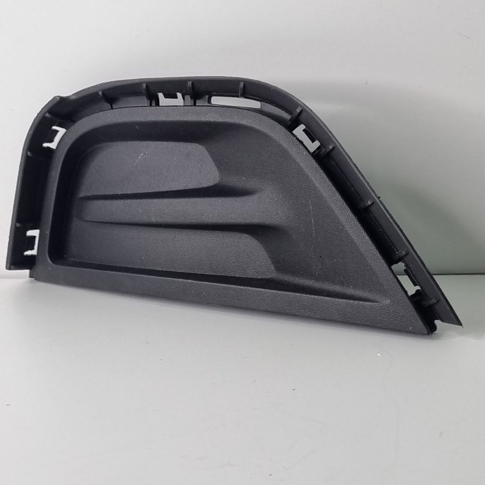 Moldura Farol de Milha Esquerdo Renault Kwid 2022/2025 Novo