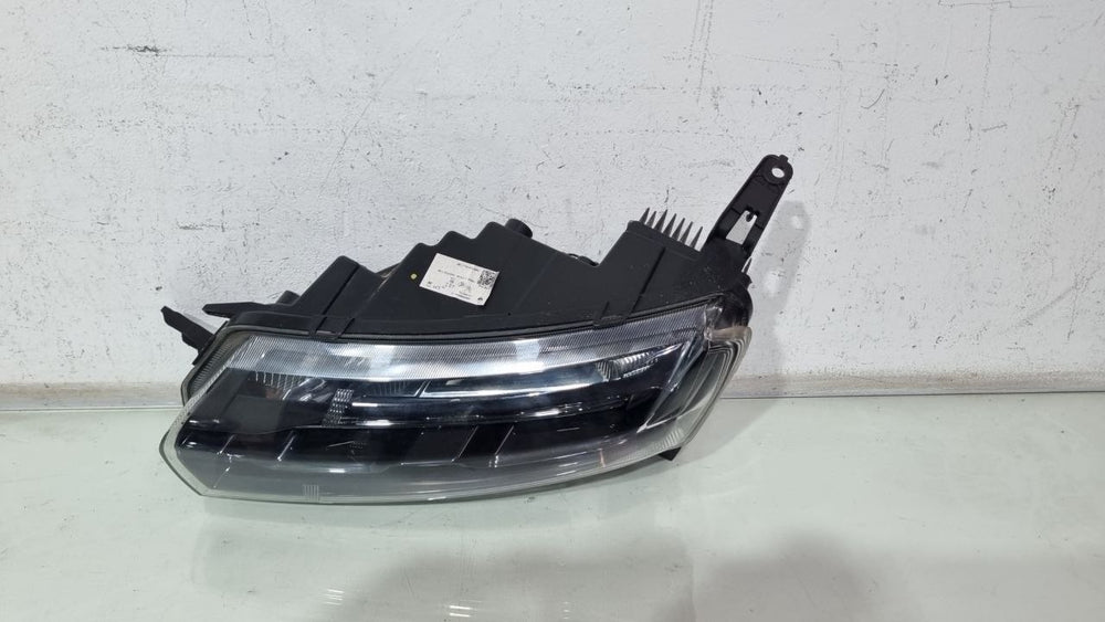 Farol Diant Esq Renault Kwid 2023/2025 Usado