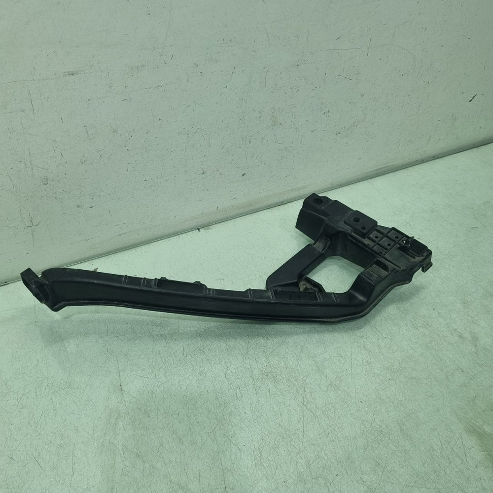 Guia Parachoque Diant Dir Mitsubishi ASX 17/21 Usado