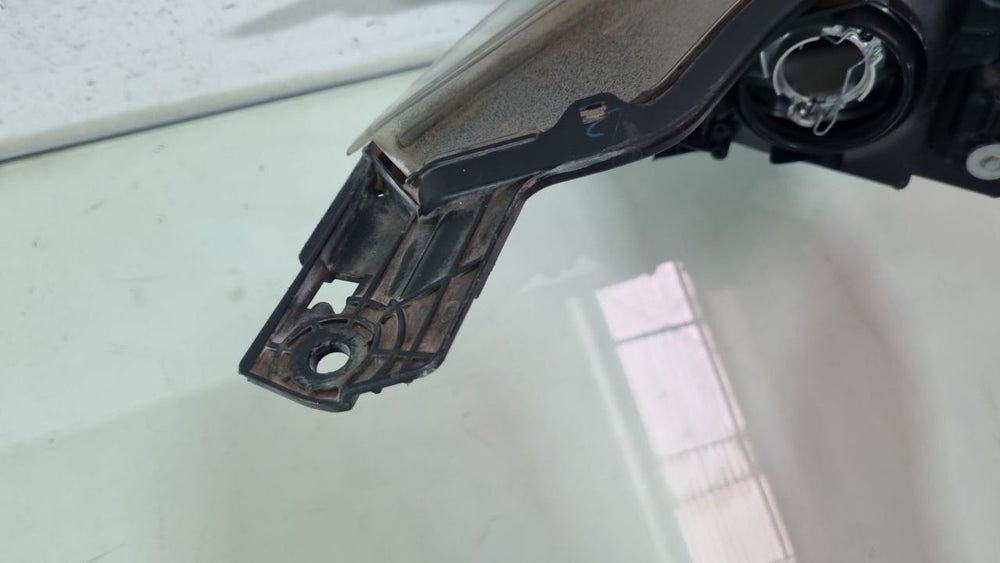 Farol Diant Esq Honda HRV 2015/2018 Usado