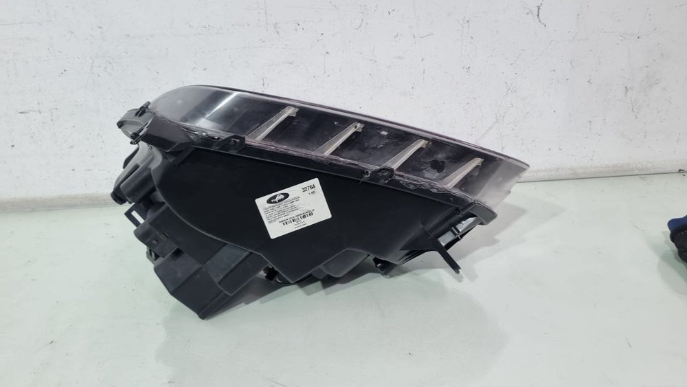 Farol Dir VW Amarok 2010/2015 Usado