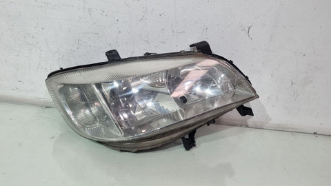 Farol Diant Dir GM Zafira 2001/2012 Usado