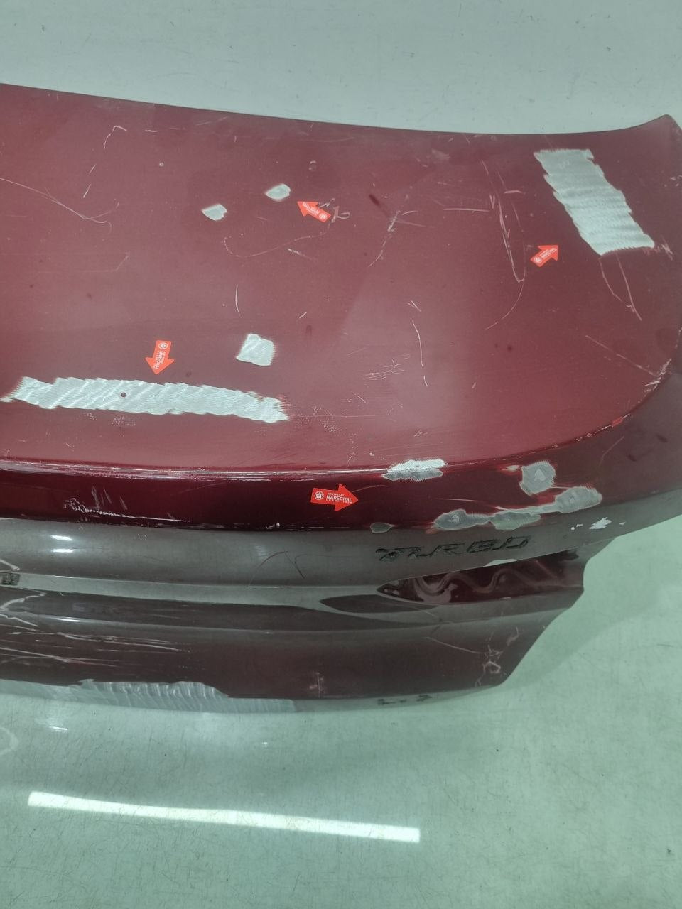 Tampa Tras GM Chevrolet Onix Sedan 2020/2024 Usado