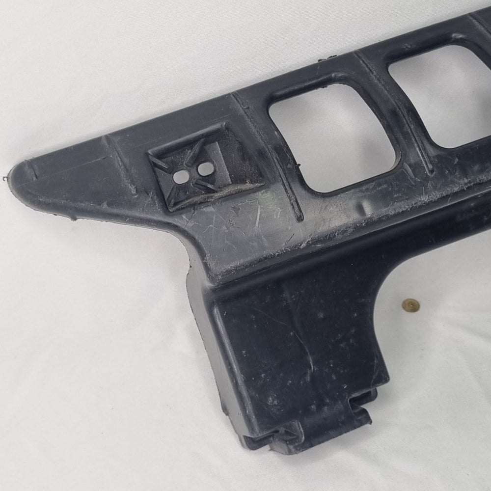 Suporte Parachoque Traseiro Direito Hyundai HB20 Hatch 2012/2019 Novo
