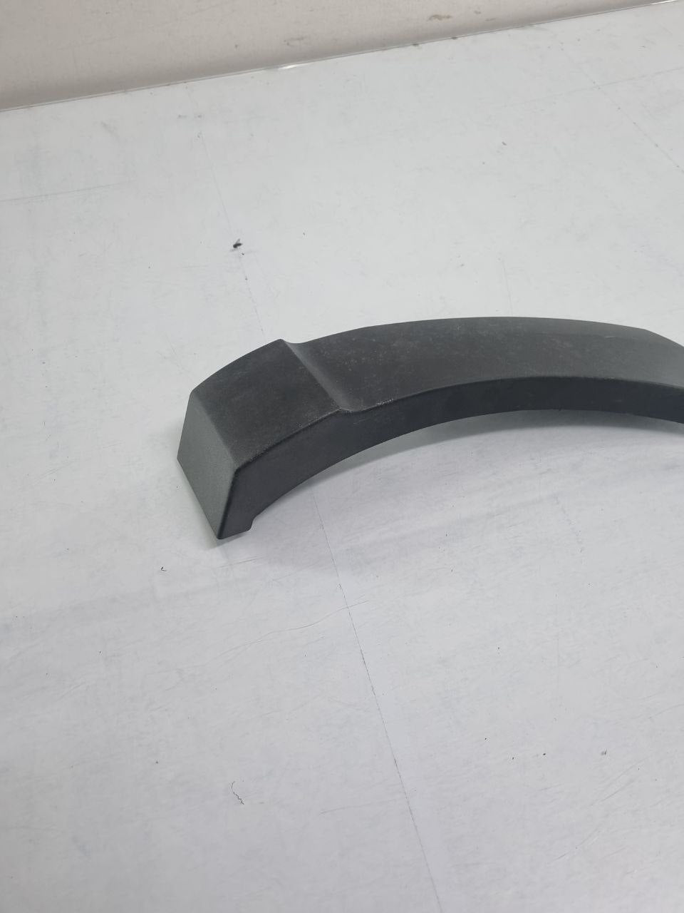 Moldura Traseira Volkswagen Saveiro G6 G7 2013/2023 Nova