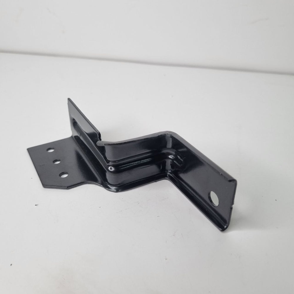 Suporte Farol Dianteiro Esquerdo Nissan Versa 2016/2020 Novo