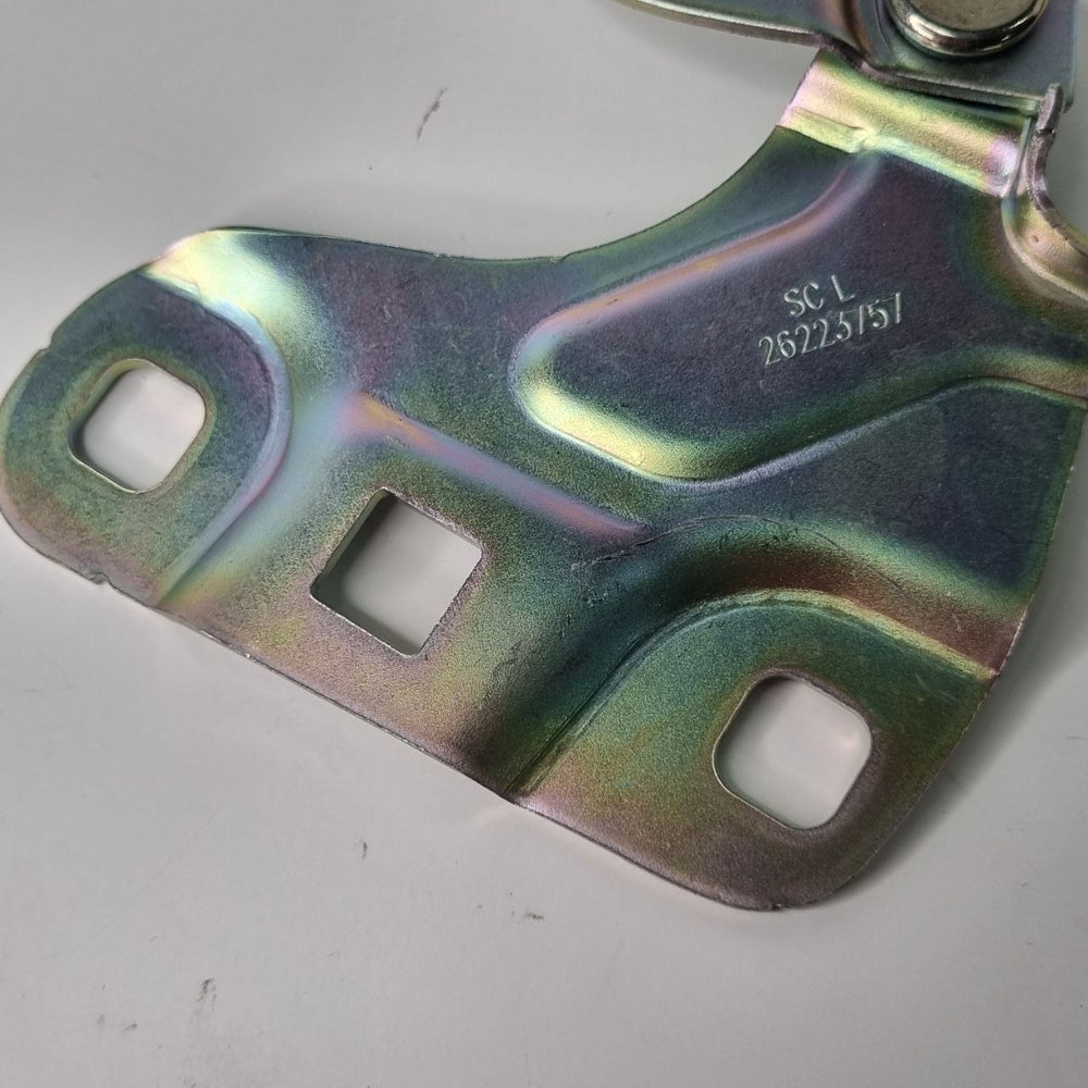Dobradiça Capô Dianteira Esquerda Chevrolet Onix/Prisma 2012/2019 Nova