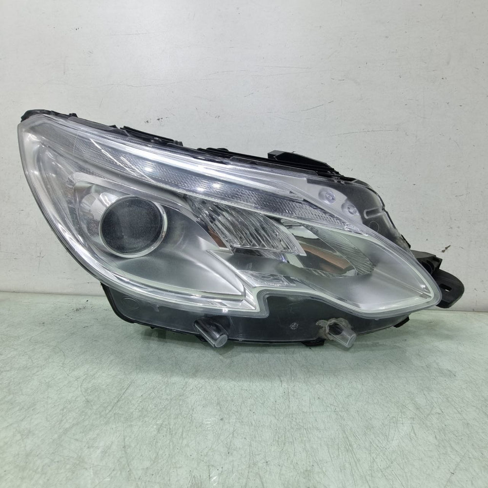 Farol Diant Dir Peugeot 2008 2016/2021 Usado