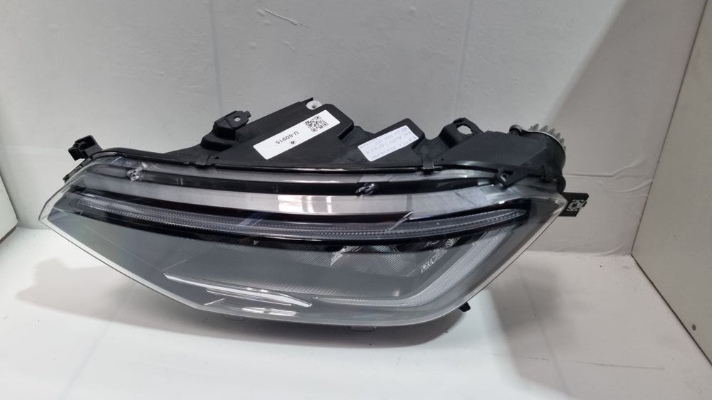 Farol Diant Esq VW Nivus 2020/2024 Usado