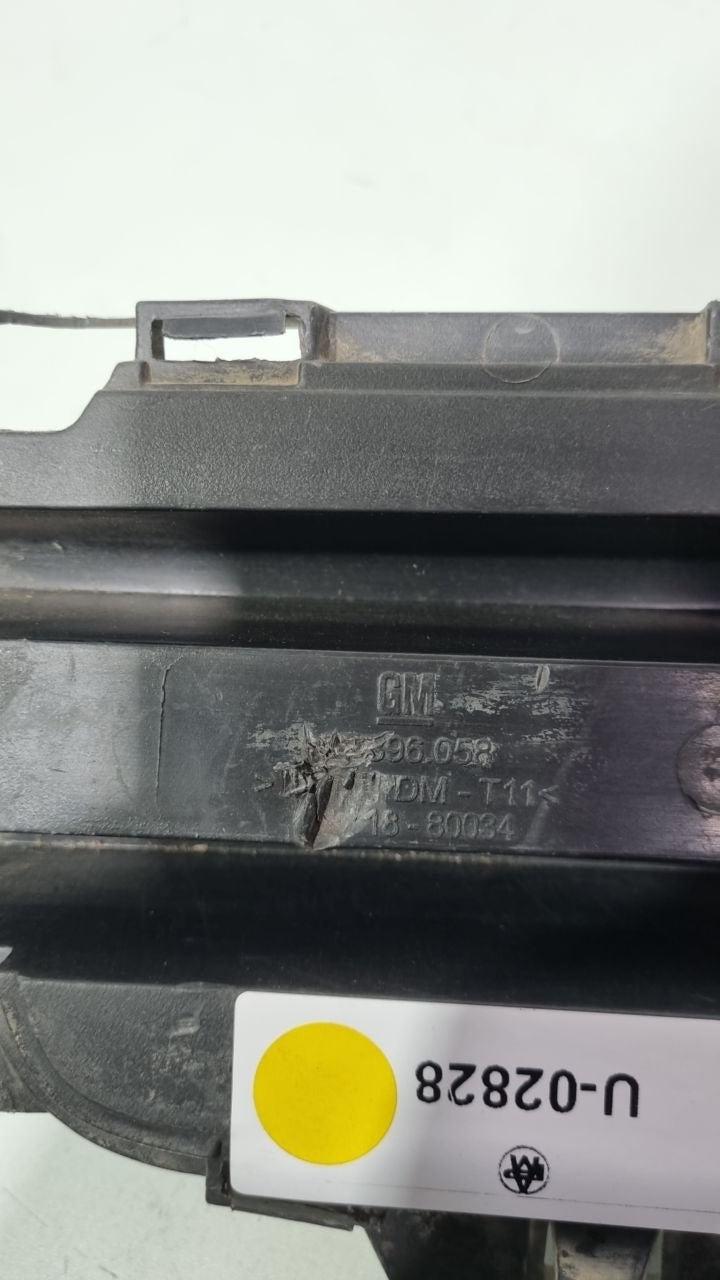 Grade Dianteira Inferior Central Chevrolet Meriva 2004/2008 Usada