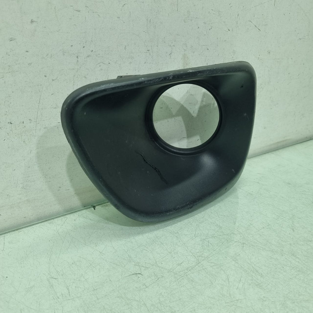 Moldura Farol Milha Esq Fiat Mobi 2015/2022 Usado