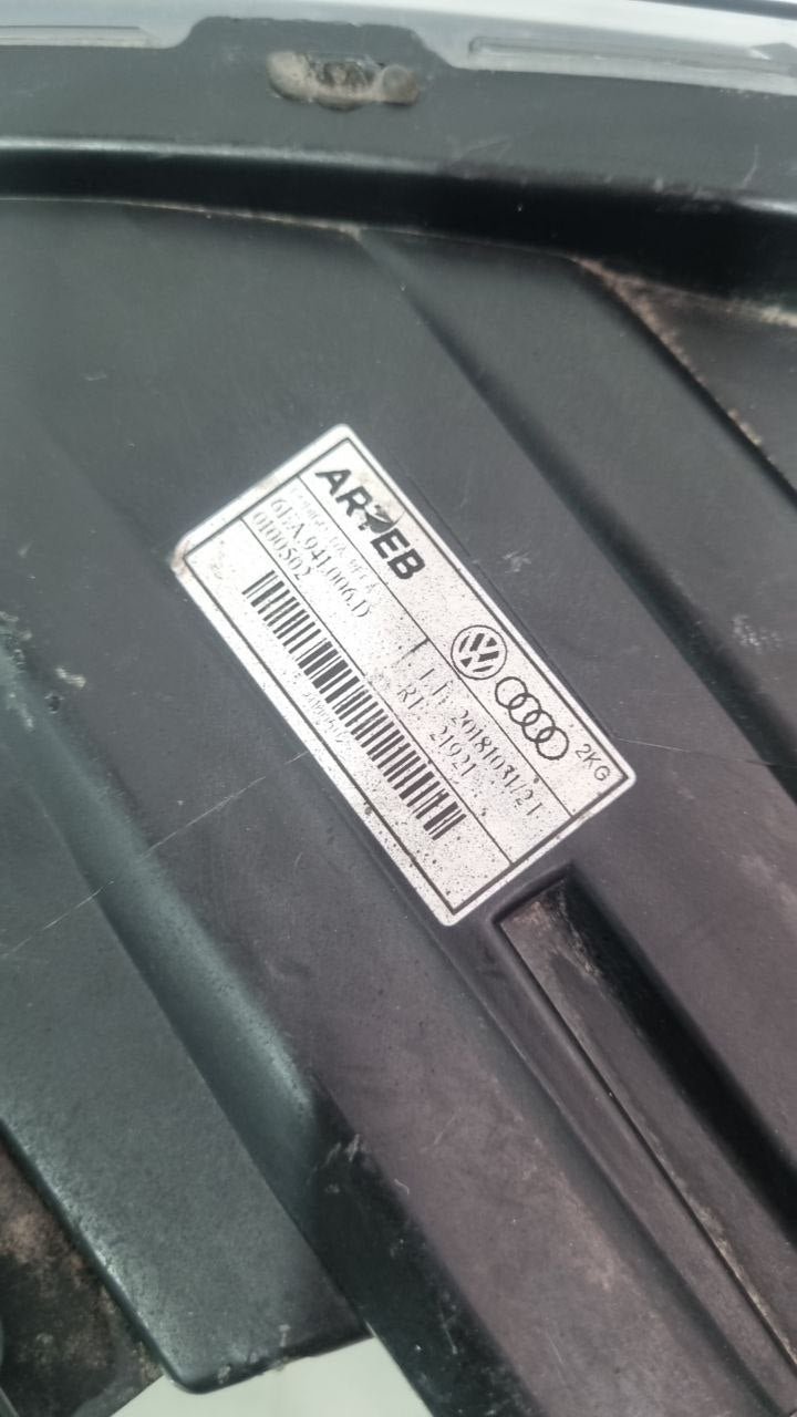 Farol Diant Dir VW Polo 2018/2021 Usado