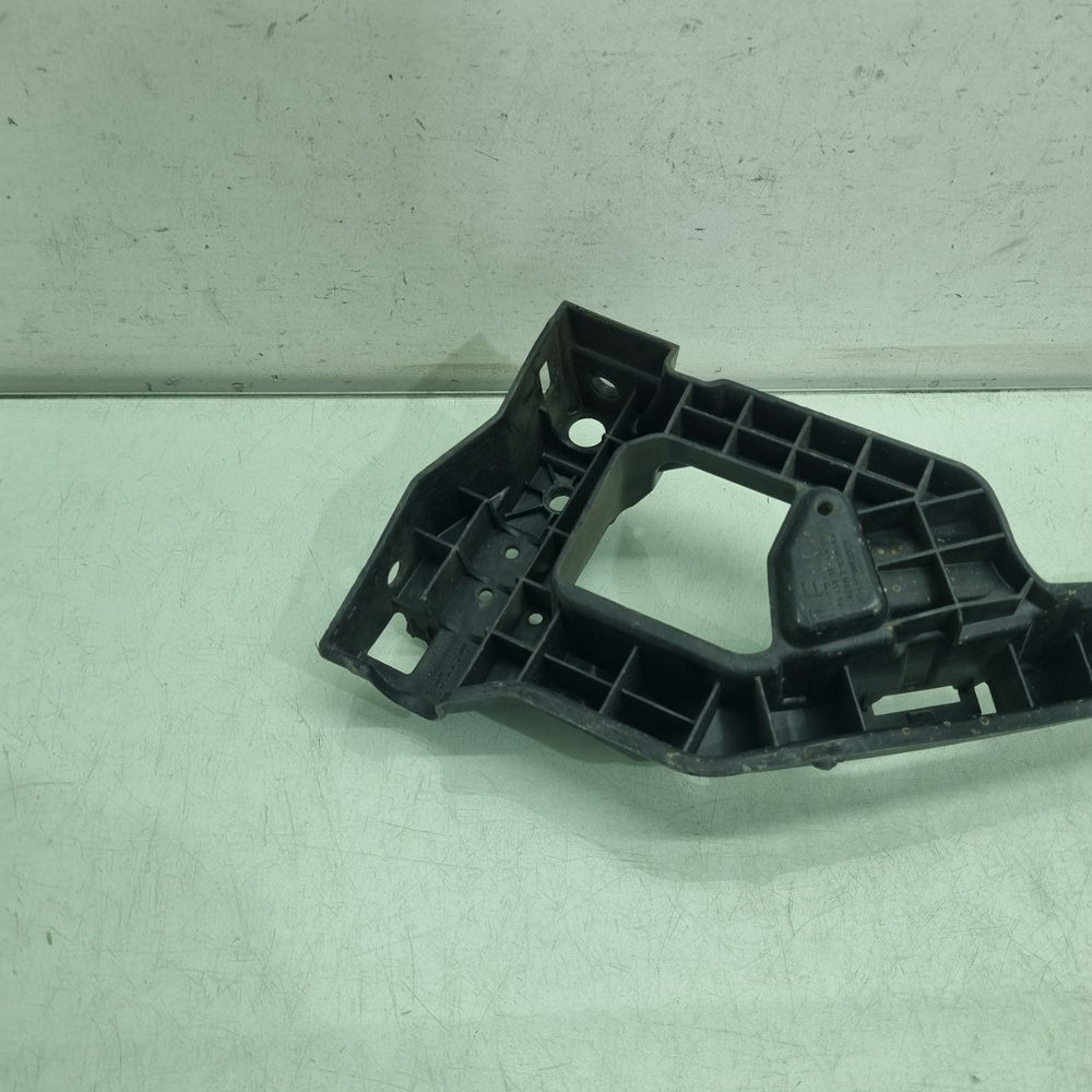 Guia Farol Diant Dir Honda HRV 2019/2022 Usado