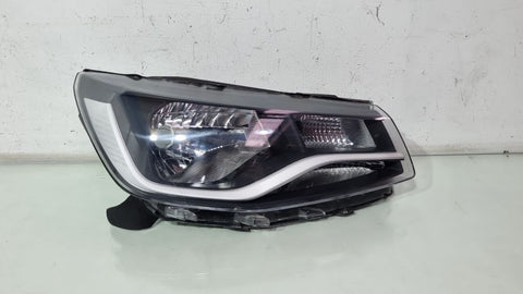 Farol Dir Saveiro Robust 2023/2026 Usado