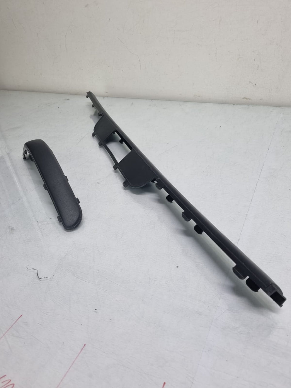 Friso Central Parachoque Traseiro Volkswagen Gol G3 1999/2003 Novo