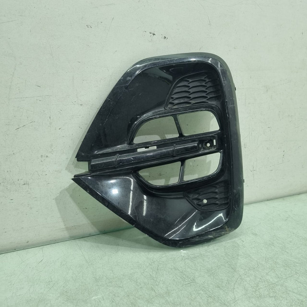 Moldura Farol Milha Diant Esq Hyundai Creta Usada