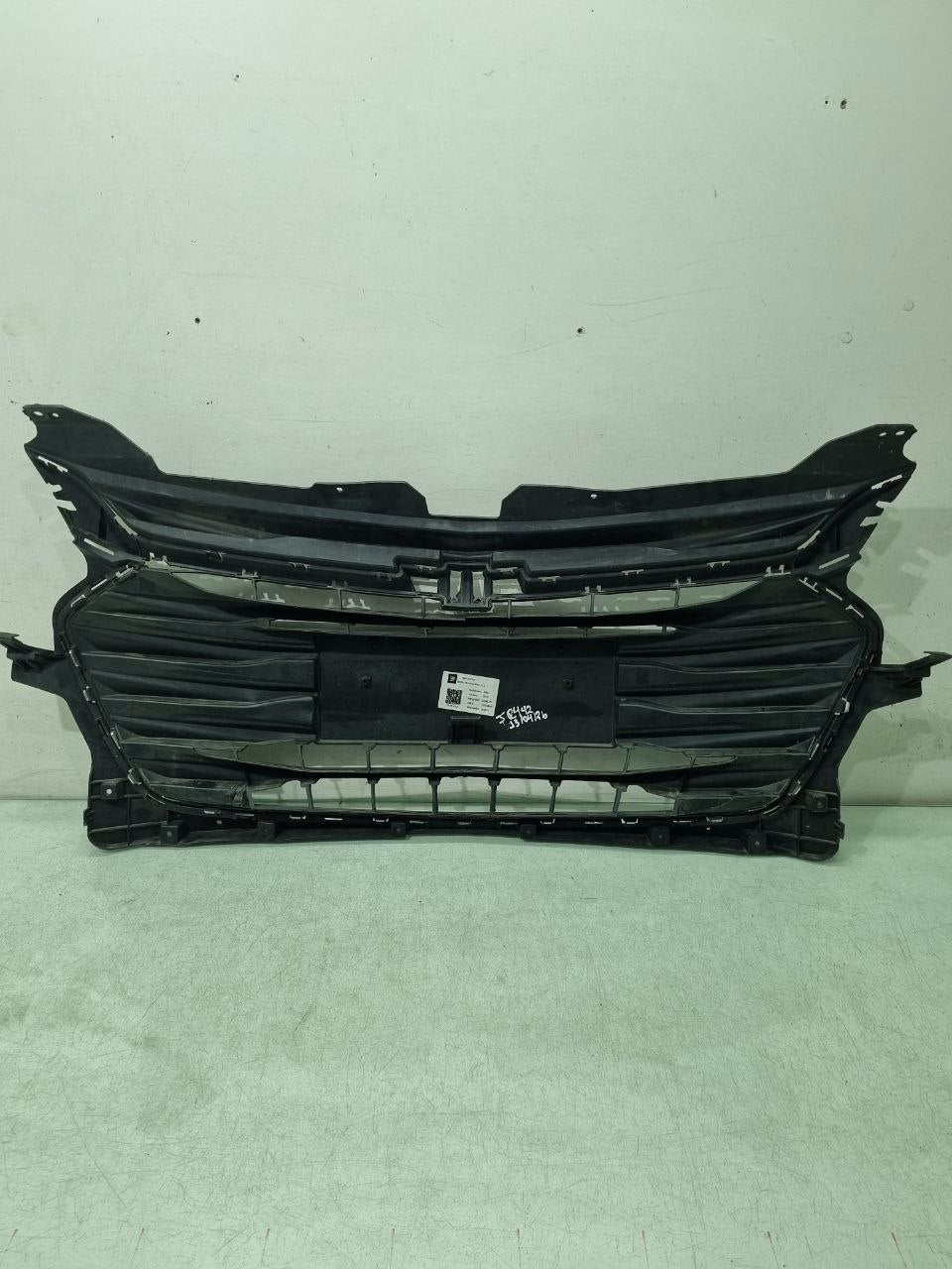 Grade Dianteira Central Chevrolet Onix 2022/2025 Usado