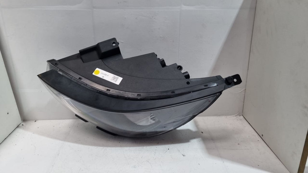 Farol Dianteiro Esquerdo Hyundai HB20 2023/2025 Usado