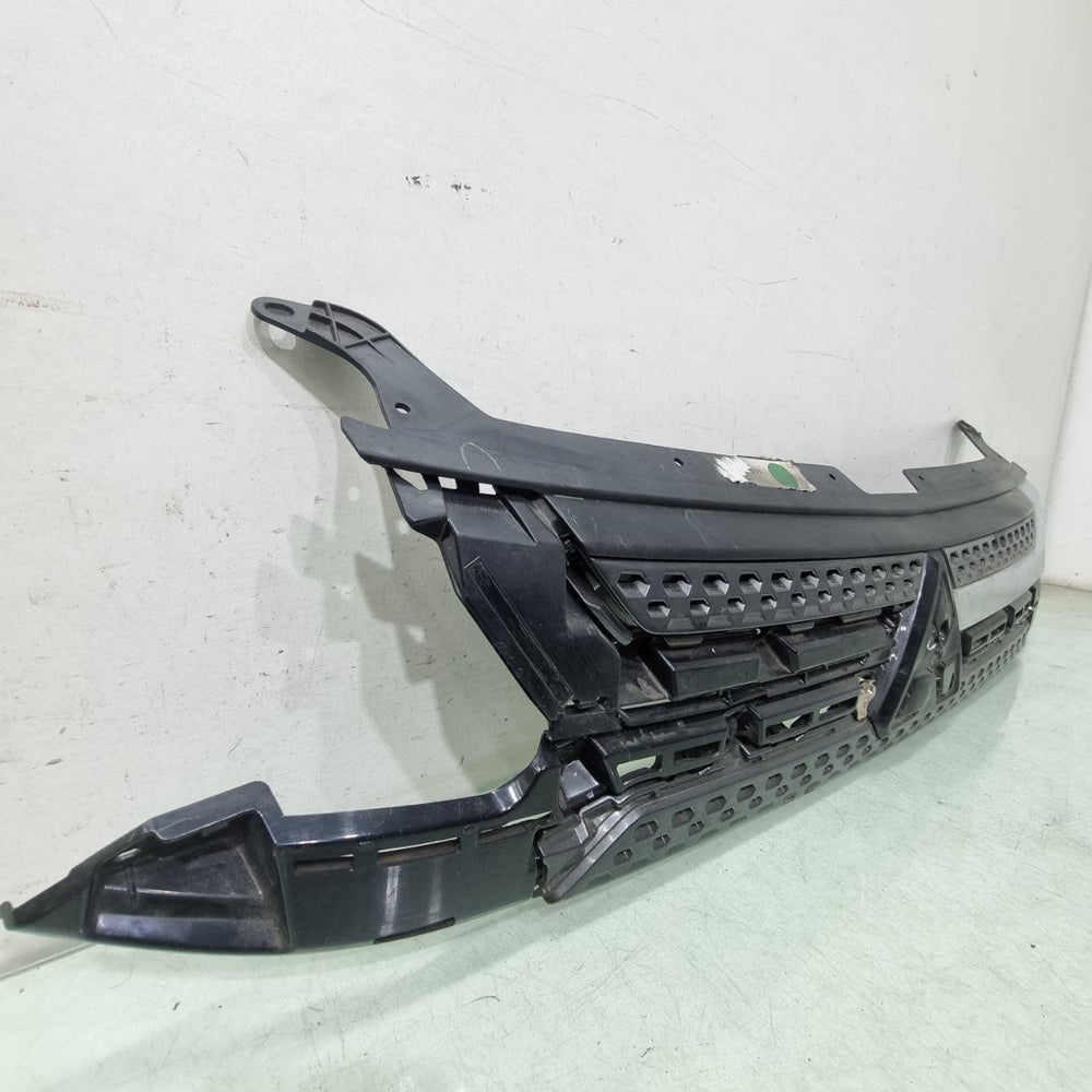 Grade Frontal Mitsubishi Outlander 2016/2019 Usado