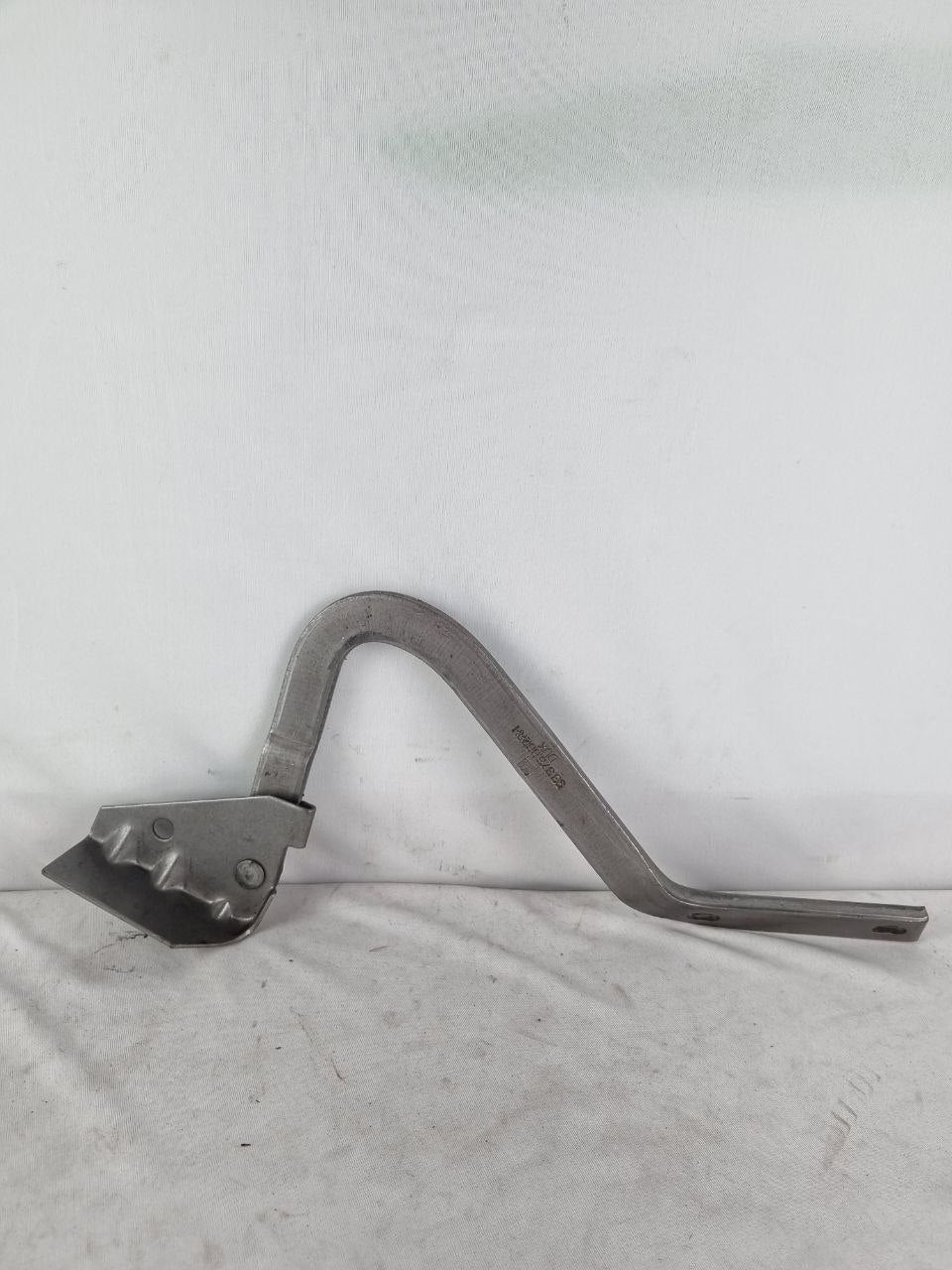 Dobradiça Capô Chevrolet Celta 2001/2016 Nova