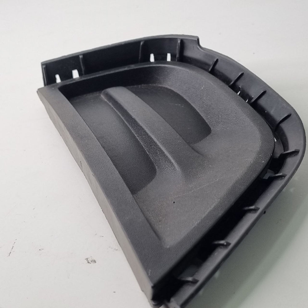 Moldura Farol de Milha Esquerdo Renault Kwid 2022/2025 Novo