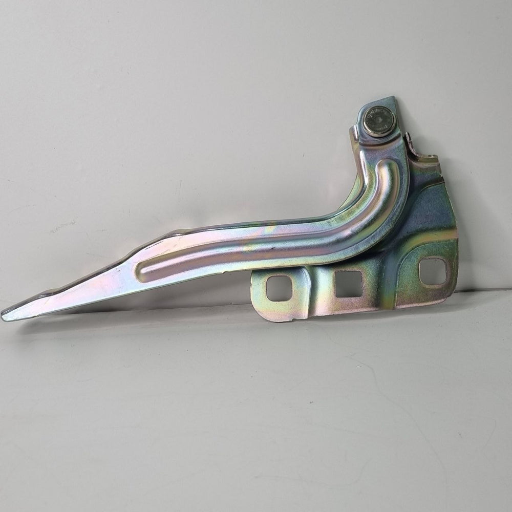 Dobradiça Capô Dianteira Esquerda Chevrolet Onix/Prisma 2012/2019 Nova