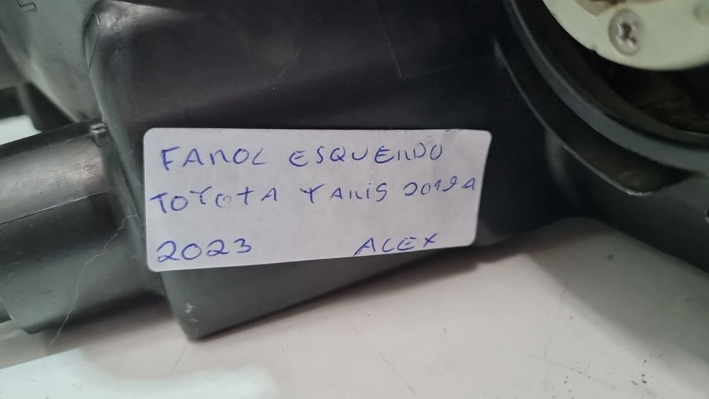 Farol Diant Esq Toyota Yaris 2019/2023 Usado