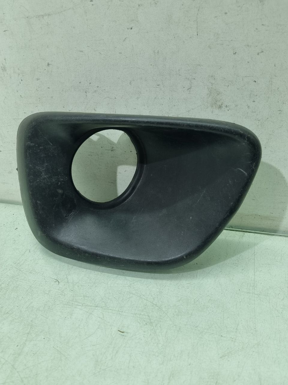 Moldura Milha Dianteira Direita Fiat Mobi 2021/2024 Usado