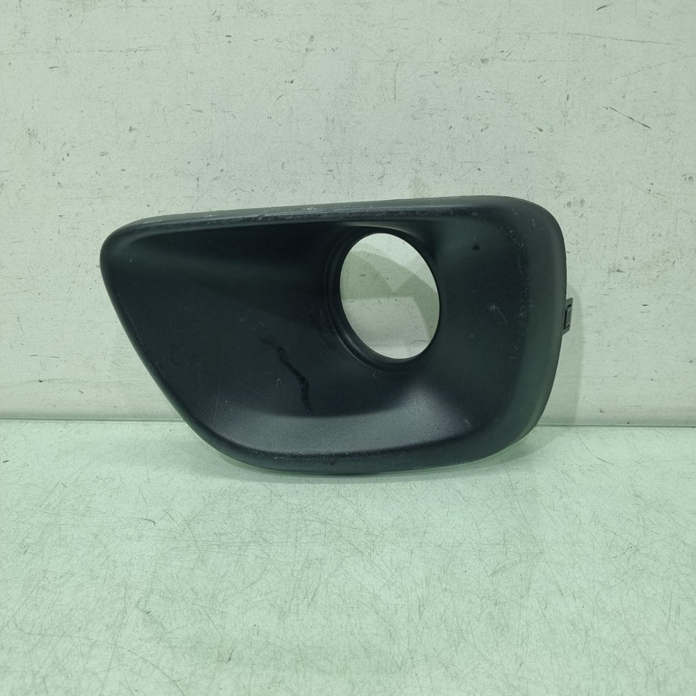 Moldura Farol Milha Esq Fiat Mobi 2015/2022 Usado
