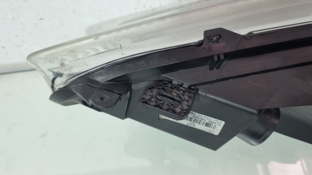 Farol Dir Ford New Fiesta 2014/2016 Cromado Usado
