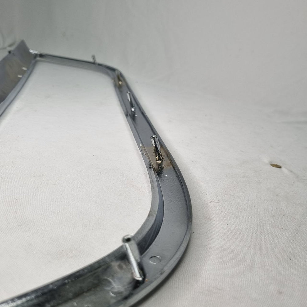 Friso Grade Dianteiro Superior Chevrolet S10 1995/1999 Usado