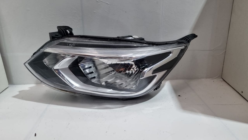 Farol Diant Esq GM Onix 2020/2024 Usado