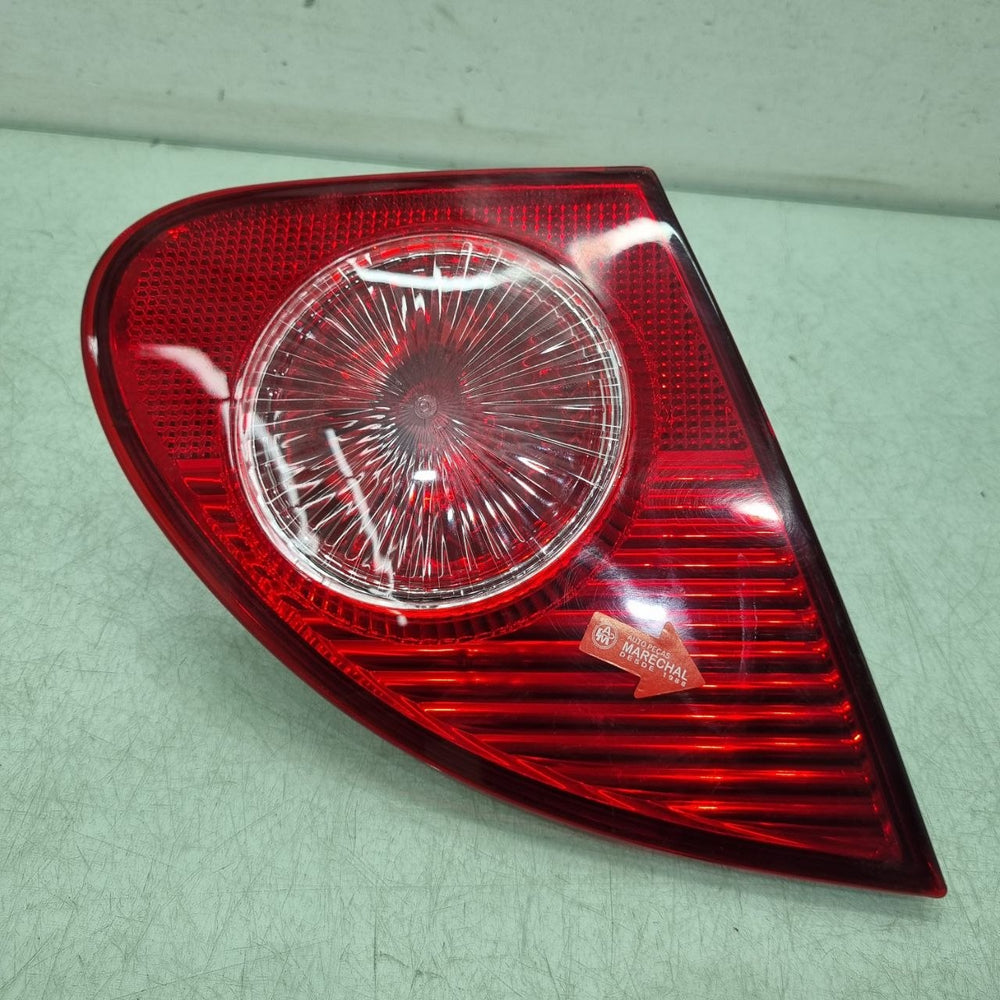 Lanterna Tras Tampa Esq Toyota Corolla 2008/2014