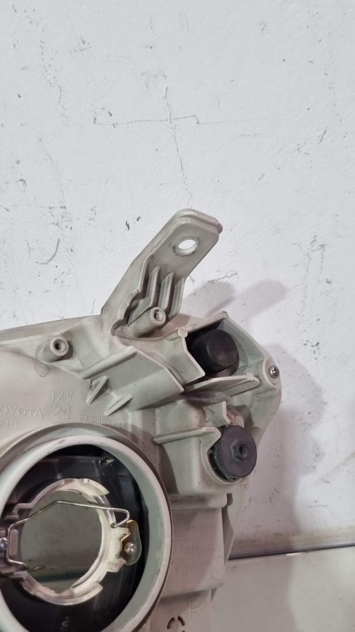 Farol Dir Toyota Etios 2014/2018 Usado