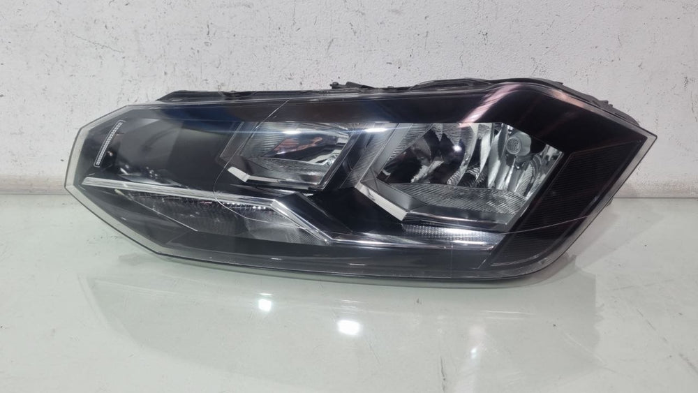 Farol Diant Esq VW Polo 2018/2022 Usado