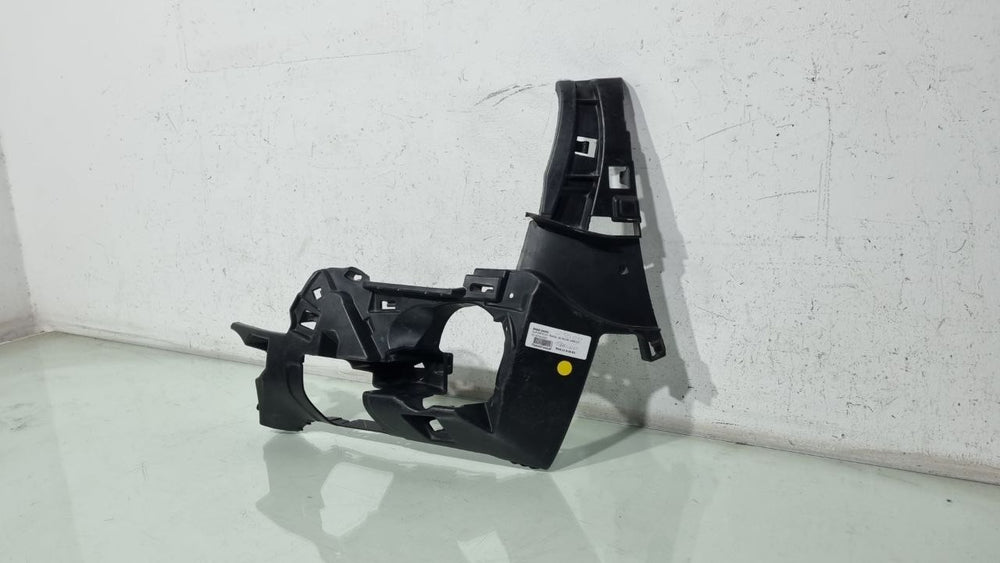 Suporte Farol de Milha Direito BMW X2 2018/2023 Usado