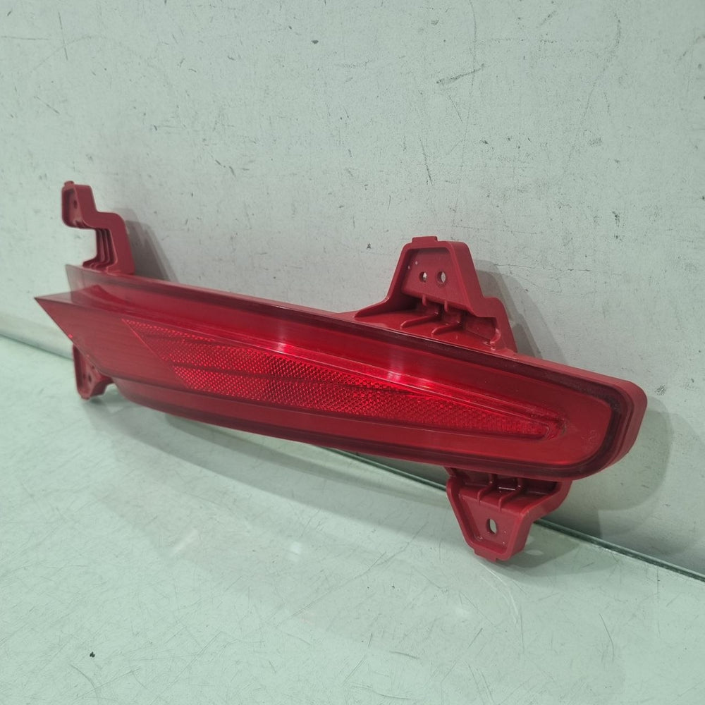 Defletor Direito Parachoque Traseiro Hyundai HB20 Hatch