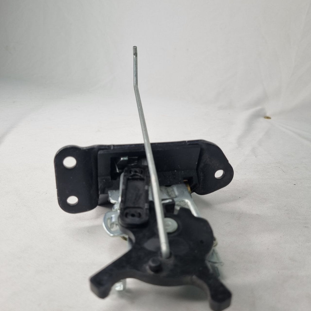 Fechadura Tampa Traseira Hyundai HB20 Hatch 2013/2019 Usado